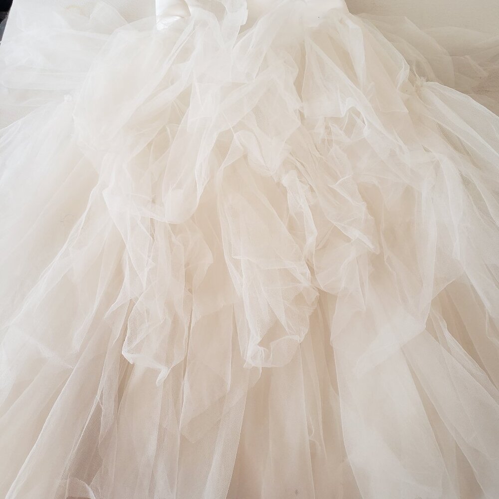 Girl's Tiered Tea-Length Tulle Dress DAVID'S BRIDAL  WG1253 Size 8